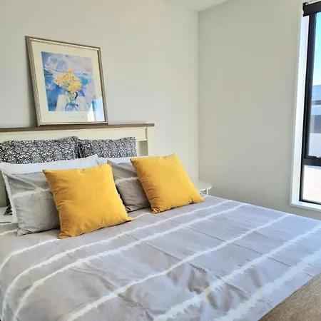 Villa Addington Townhouse With Carpark 8Mins Walk To Hagley Park South